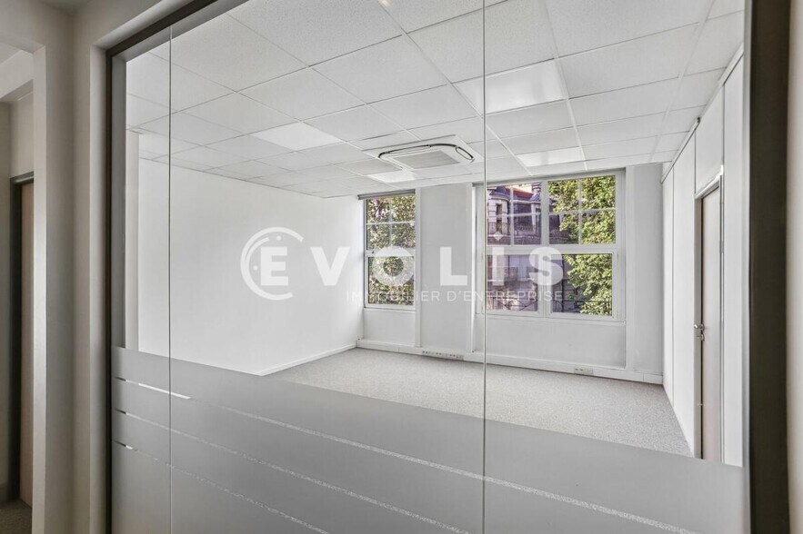 88 Boulevard Des Belges, Lyon for sale - Interior Photo - Image 3 of 10