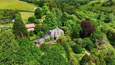 Hotel, Muddiford, DEV - AERIAL  map view