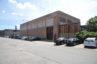 Plus de détails pour 2135 W Carroll Ave, Chicago, IL - Industriel à vendre