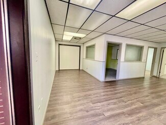 Plus de détails pour 317 W Cherokee Ave, Enid, OK - Local d'activités à louer