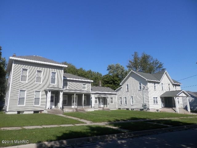 260 3rd St, Manistee, MI à vendre - Photo principale - Image 1 de 1