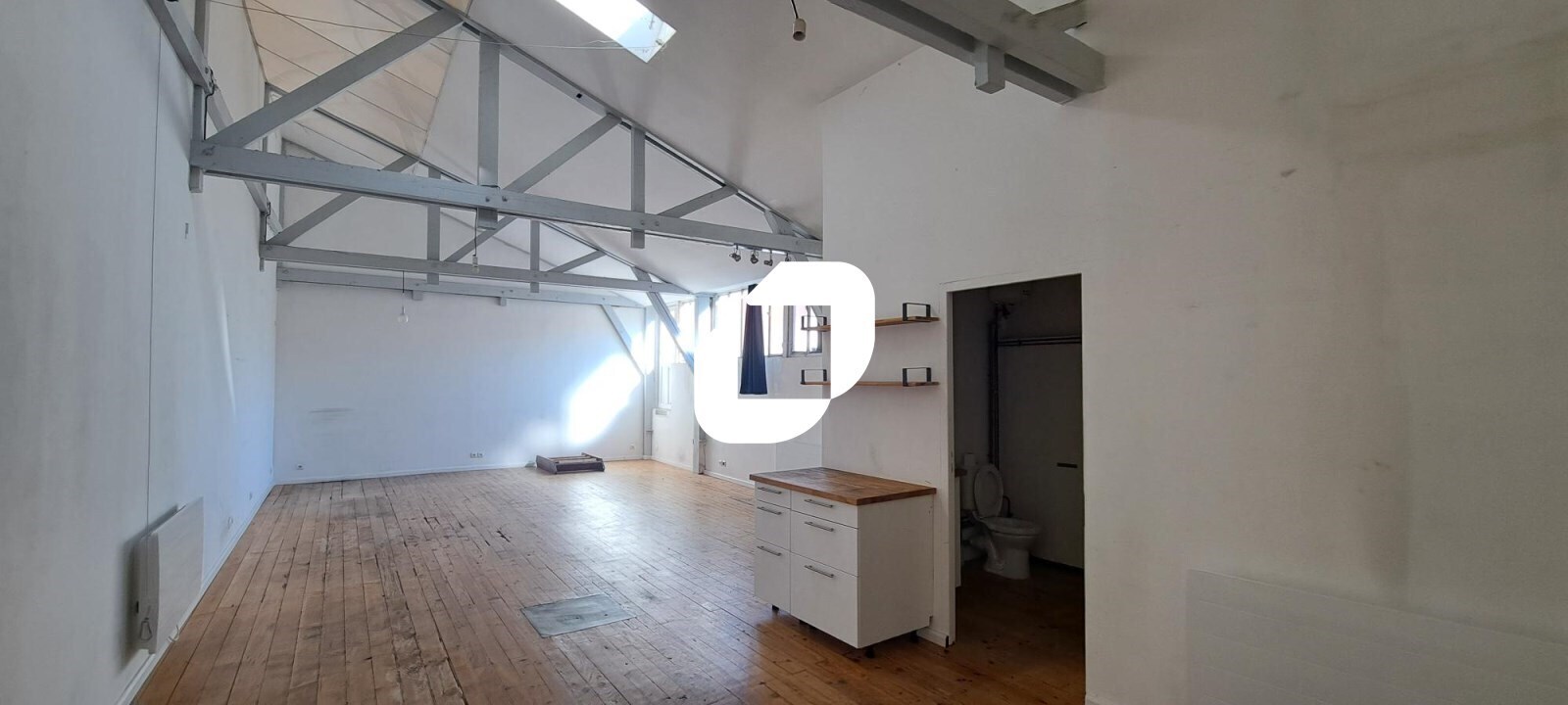 Bureau dans Montreuil à louer Photo du bâtiment- Image 1 de 19