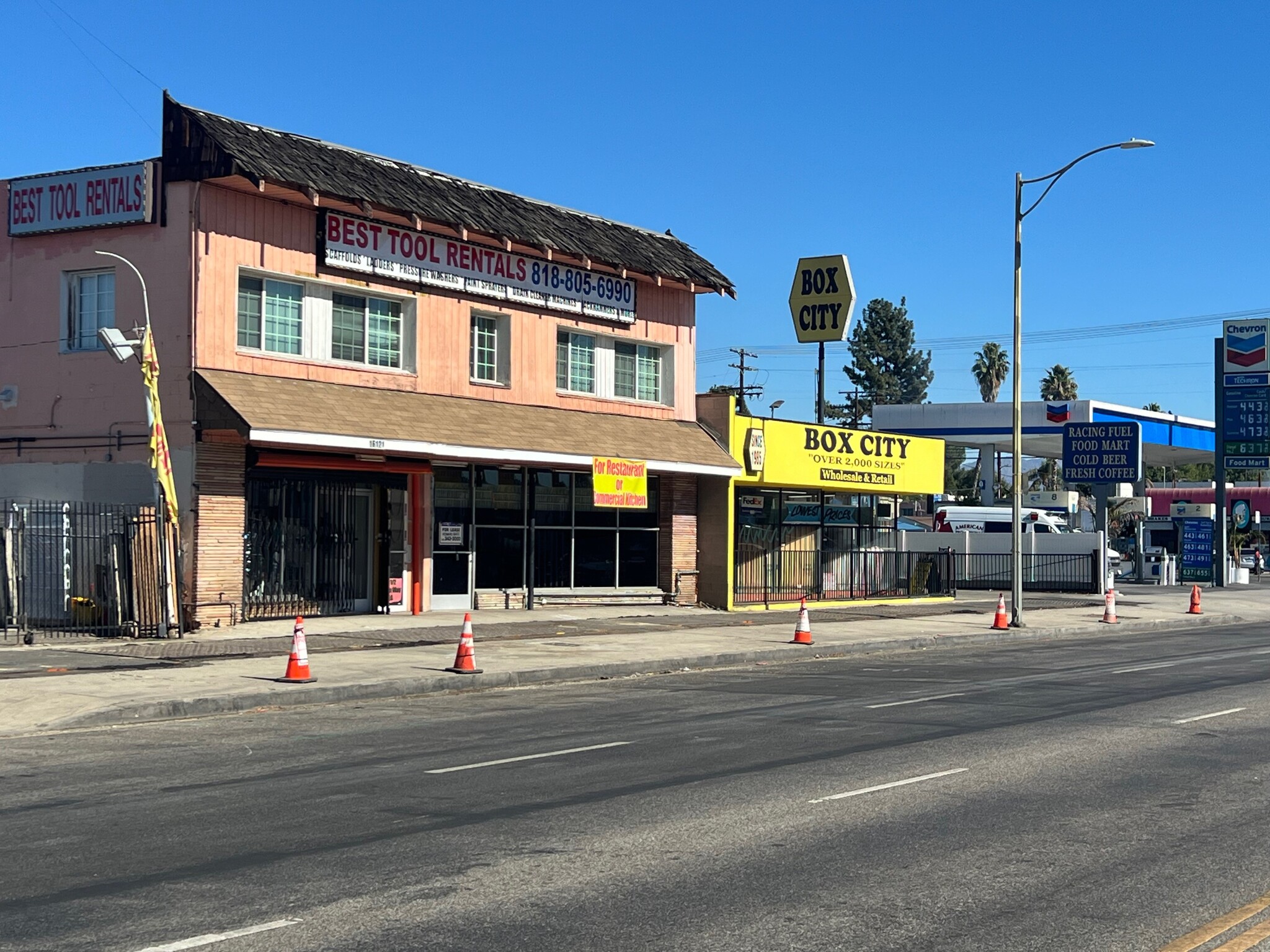 16119 Sherman Way, Van Nuys, CA for lease Building Photo- Image 1 of 3