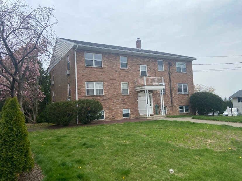 90 Gum St, Nazareth, PA à vendre Photo principale- Image 1 de 1