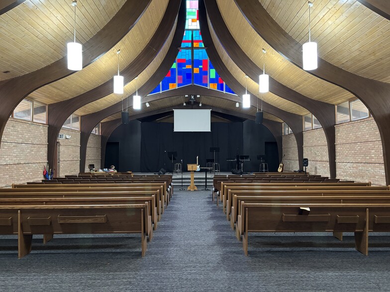 961 E Maple St, Holly, MI for sale - Building Photo - Image 2 of 41