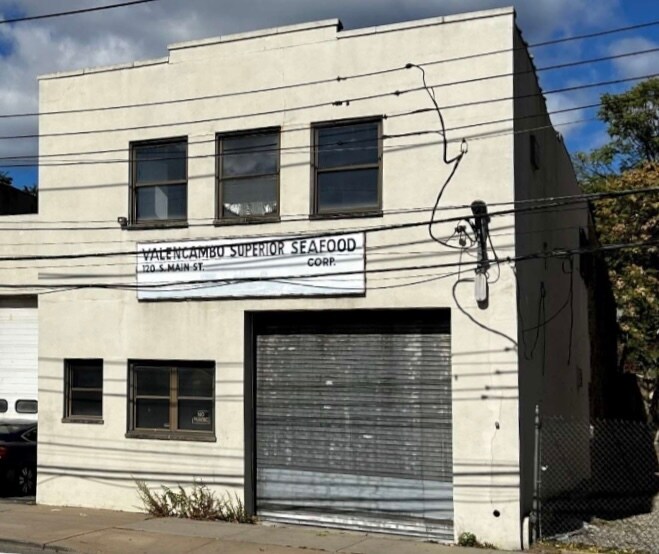 120 S Main St, Port Chester, NY à vendre Photo du bâtiment- Image 1 de 1