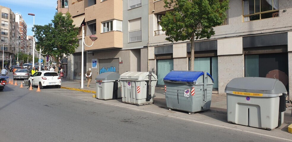 Commerce de détail dans Elche à vendre - Photo du bâtiment - Image 2 de 9