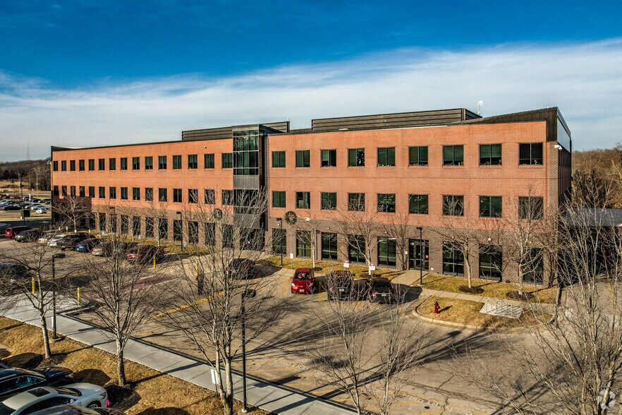 4001 Dr Martin Luther King Jr Blvd, Kansas City, MO à louer - Photo du bâtiment - Image 2 de 5