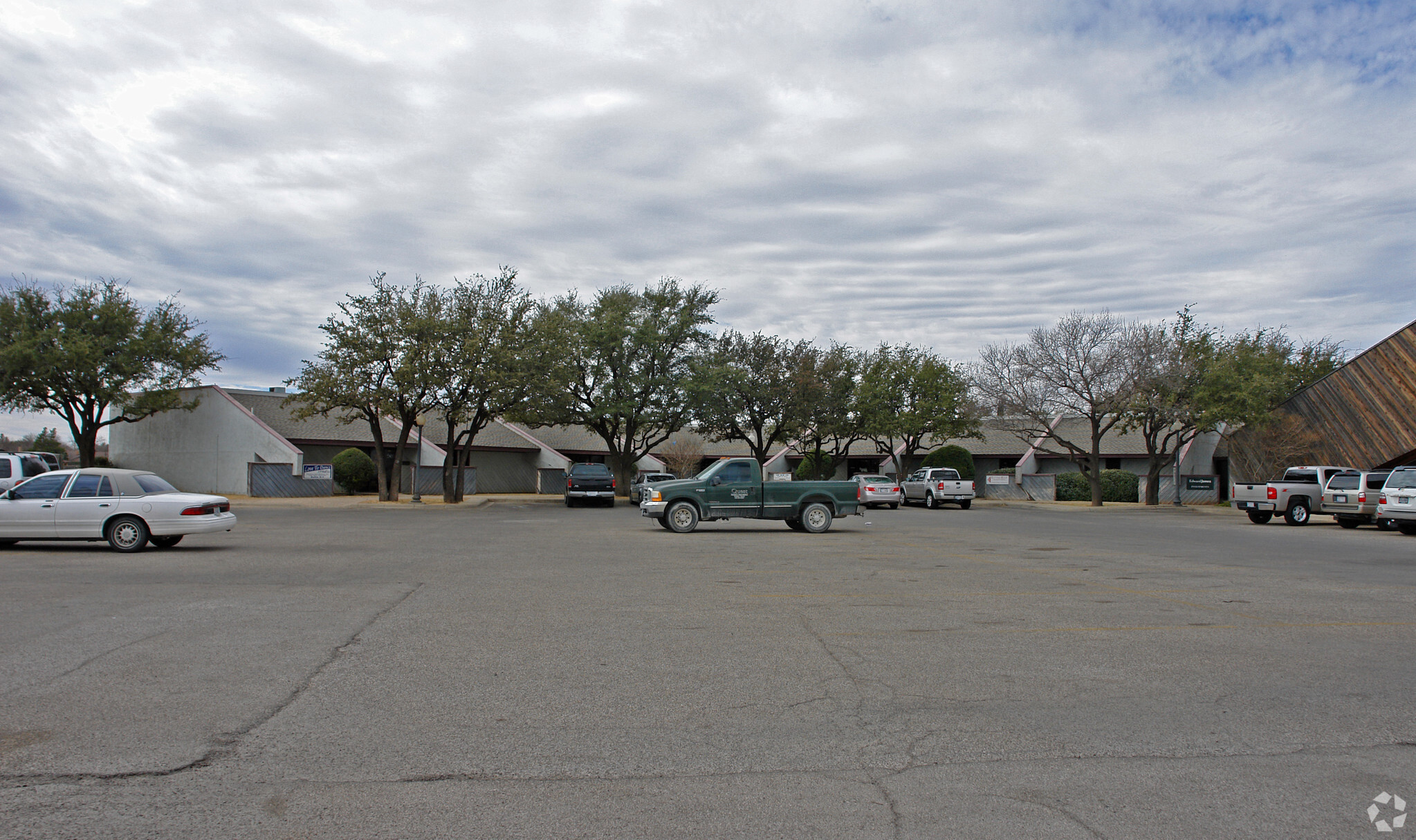 2817 John Ben Shepperd Pky, Odessa, TX for lease Primary Photo- Image 1 of 3