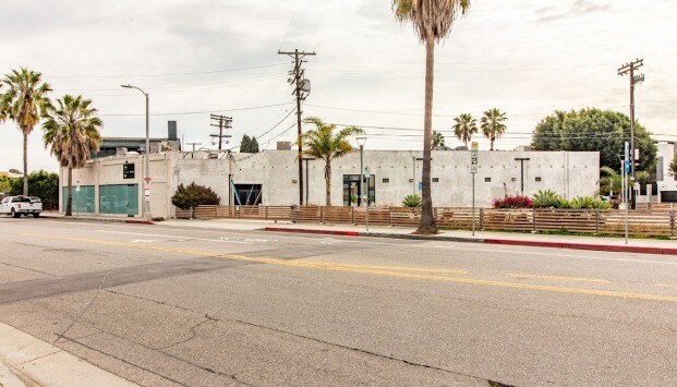 910 Abbot Kinney Blvd, Venice, CA à louer Photo du bâtiment- Image 1 de 6