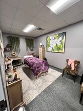 1310 NW Vivion Rd, Kansas City, MO for lease Building Photo- Image 2 of 7