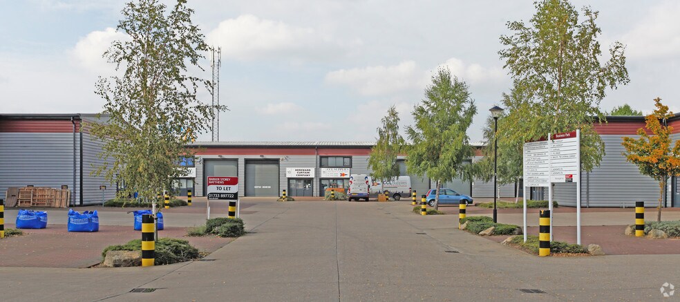 Challenger Way, Peterborough à vendre - Photo du bâtiment - Image 2 de 2