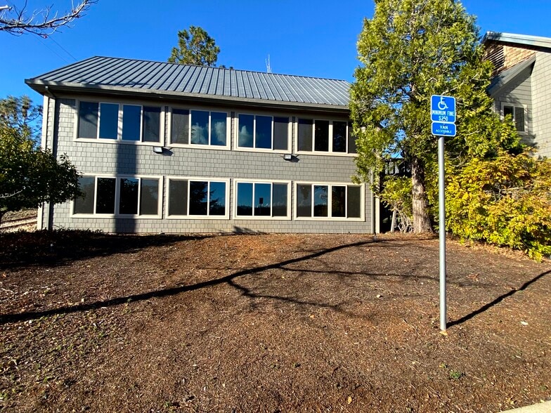 123 Margaret Ln, Grass Valley, CA for lease - Primary Photo - Image 1 of 1