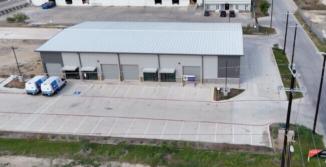 More details for 5865 Houston St, San Antonio, TX - Multiple Space Uses for Lease