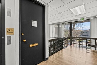 27141 Hidaway Ave, Canyon Country, CA à louer Photo intérieure- Image 2 de 21