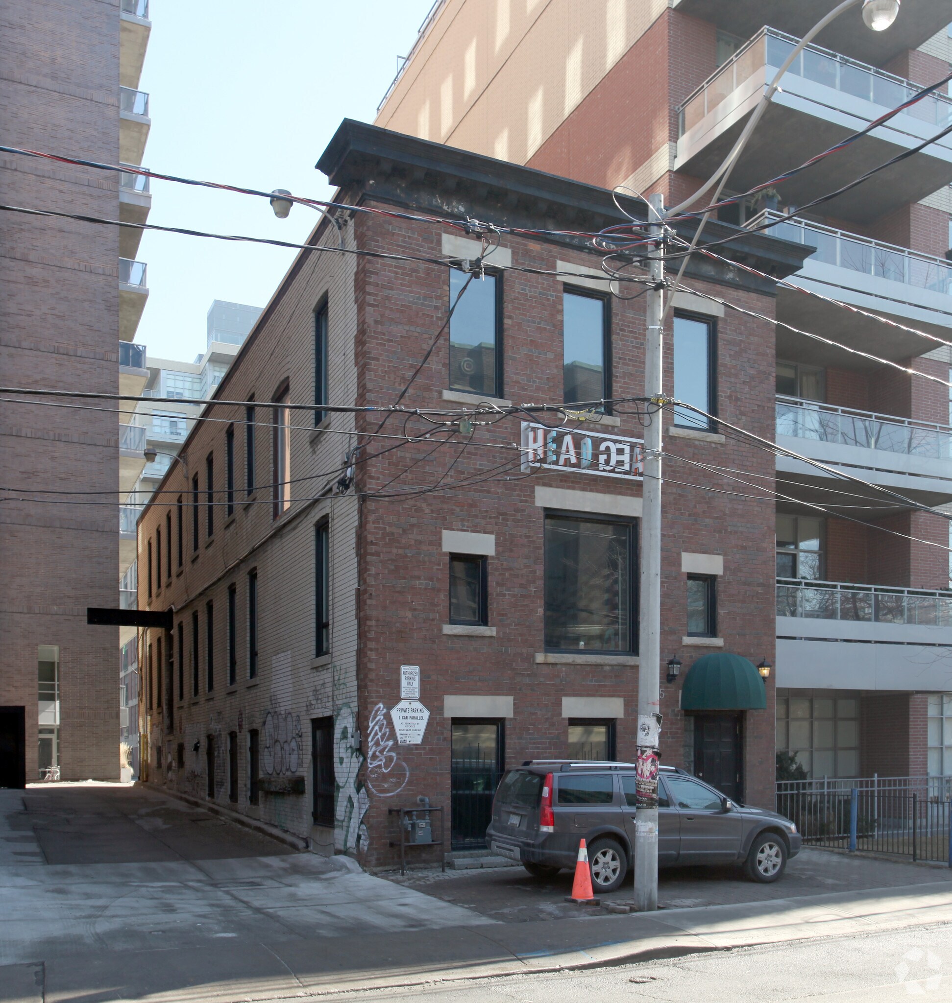 25 Brant St, Toronto, ON à vendre Photo principale- Image 1 de 1