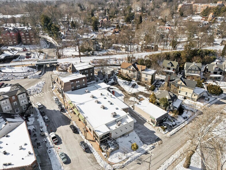 7909 High School Rd, Elkins Park, PA à vendre - Photo du bâtiment - Image 3 de 6