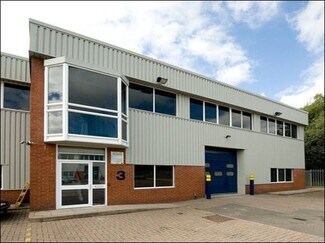 Plus de détails pour Brooker Rd, Waltham Abbey - Industriel à louer