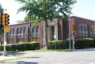More details for 242 Suffolk St, Holyoke, MA - Flex for Sale