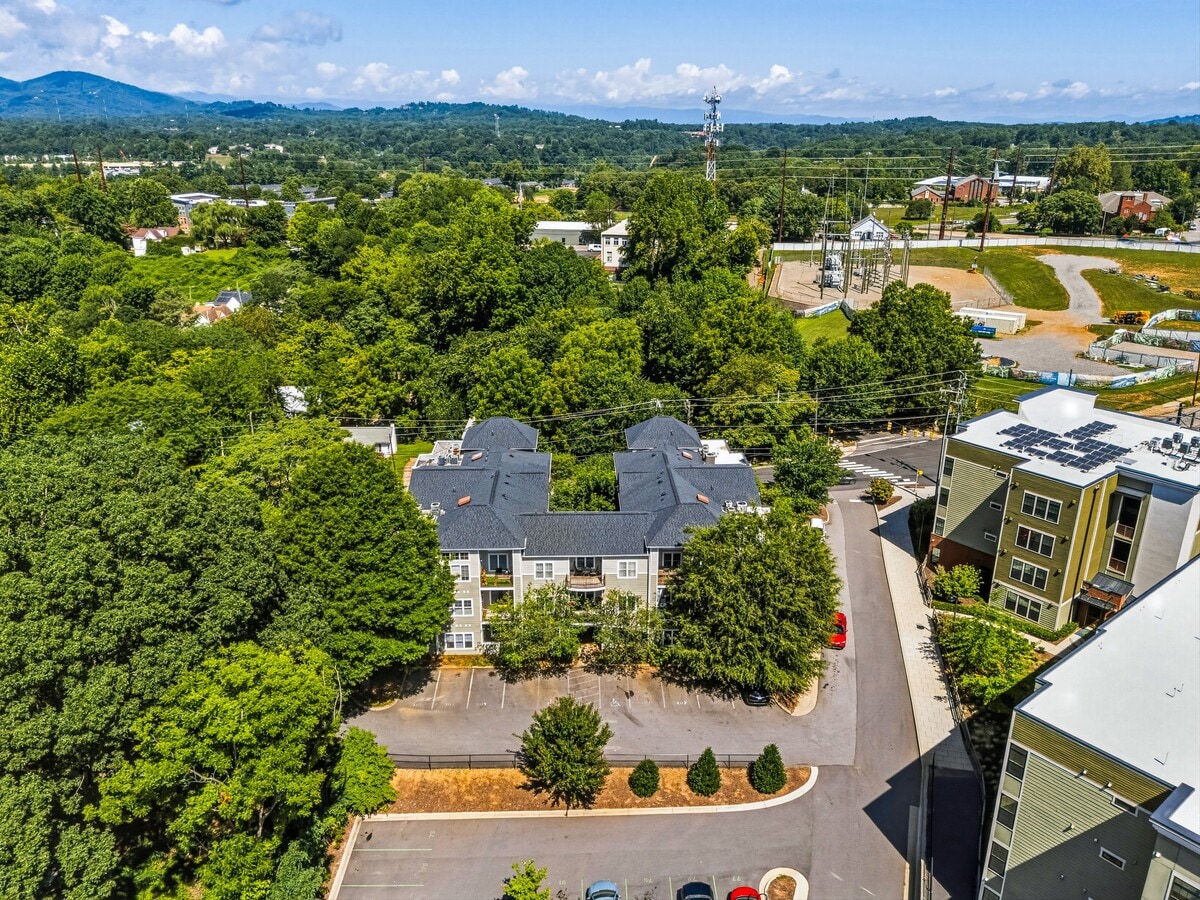 64 Clingman Ave, Asheville, NC 28801 - Unit 101 - - Interior Photo - Image 2 of 40