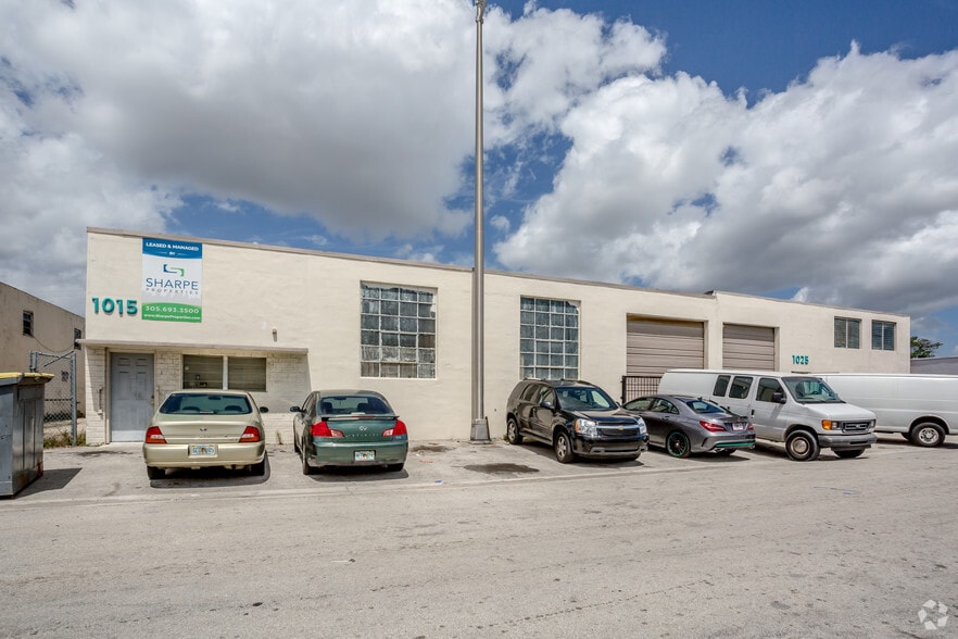 1015-1025 E 29th St, Hialeah, FL for lease - Primary Photo - Image 1 of 6