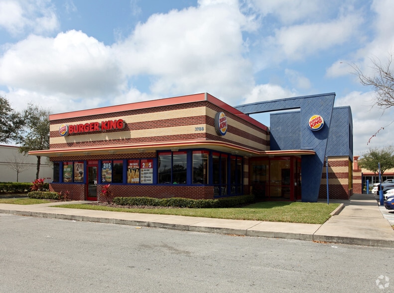 150-300 W Lake Mary Blvd, Sanford, FL for lease - Primary Photo - Image 2 of 5