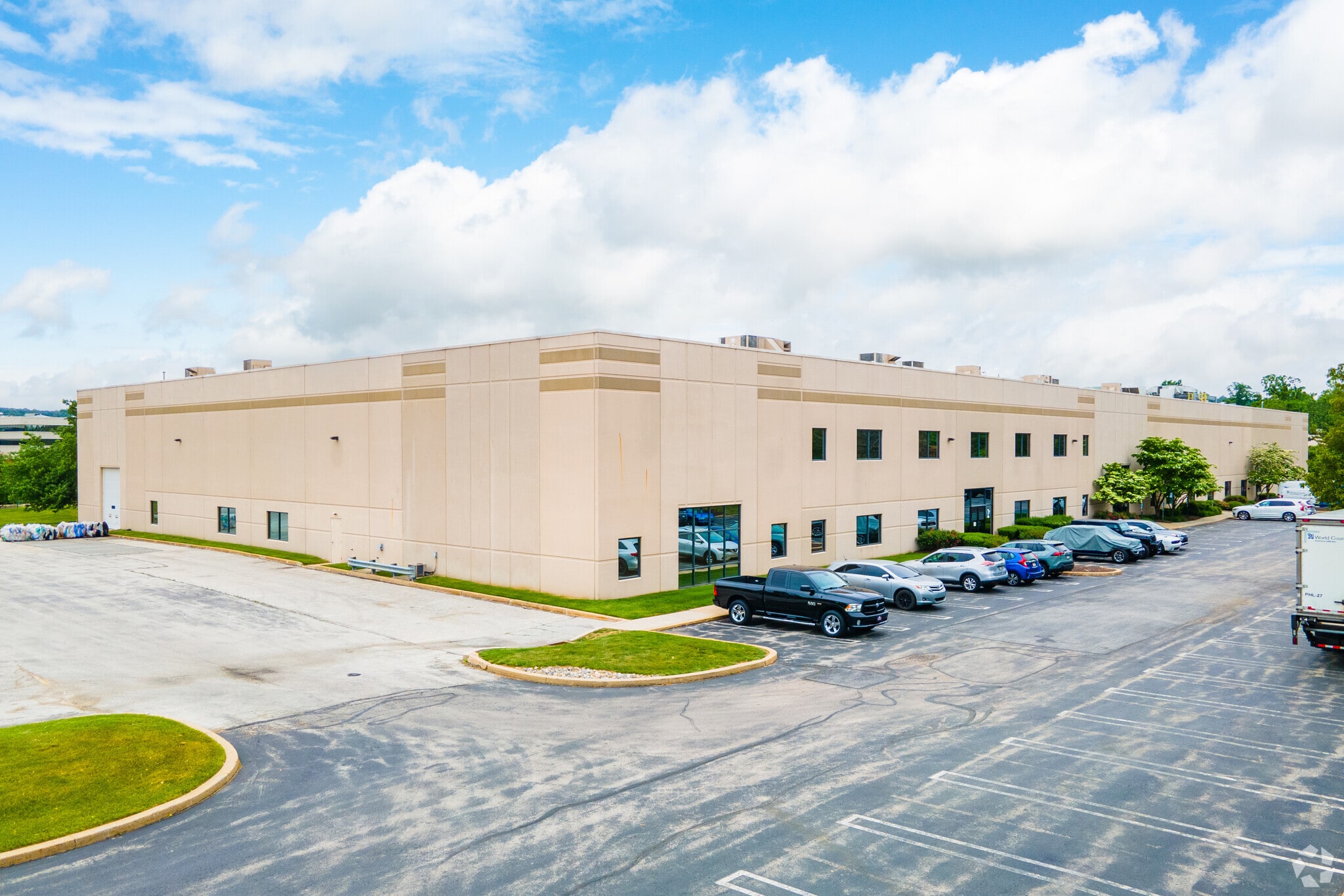 3400 Horizon Dr, King Of Prussia, PA for lease Primary Photo- Image 1 of 6