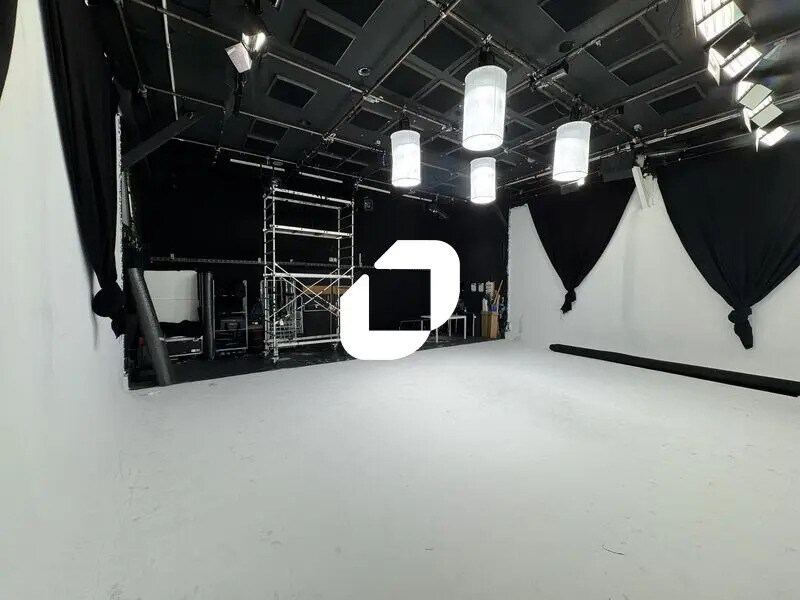 Bureau dans Gentilly à louer Photo intérieure- Image 1 de 9