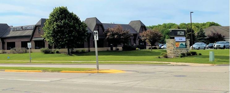 W175N11162 Stonewood Dr, Germantown, WI for lease - Primary Photo - Image 1 of 14