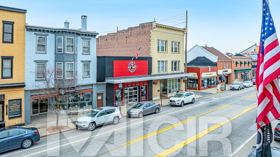 137 N Hanover St, Carlisle, PA à vendre - Photo du bâtiment - Image 2 de 7