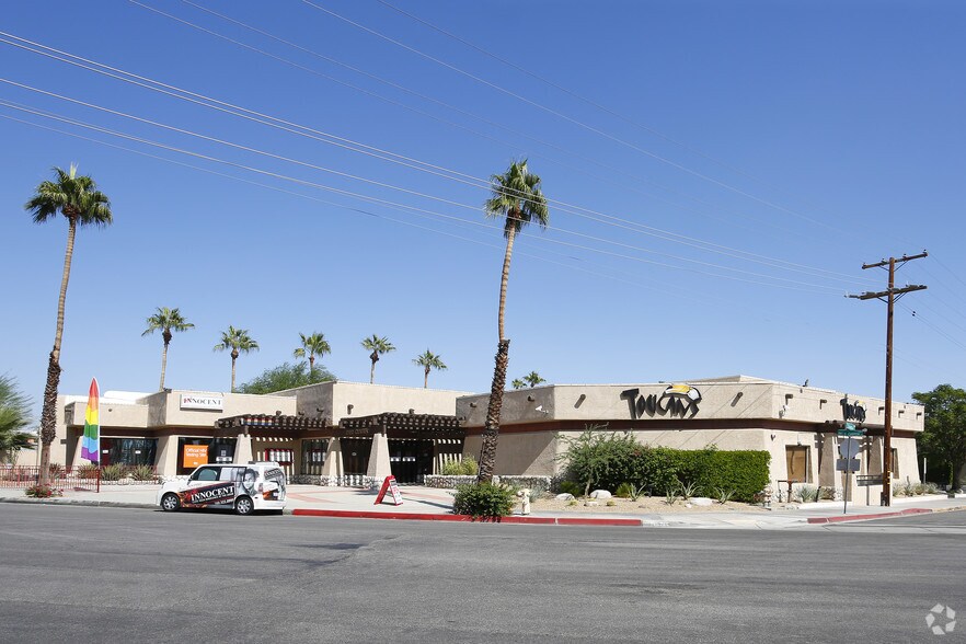 2100 N Palm Canyon Dr, Palm Springs, CA à vendre - Photo du bâtiment - Image 2 de 4