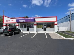 3817 S Dale Mabry Hwy, Tampa, FL à louer Photo du bâtiment- Image 1 de 5