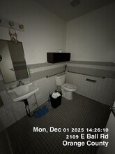 2093-2145 E Ball Rd, Anaheim, CA for lease Interior Photo- Image 2 of 4