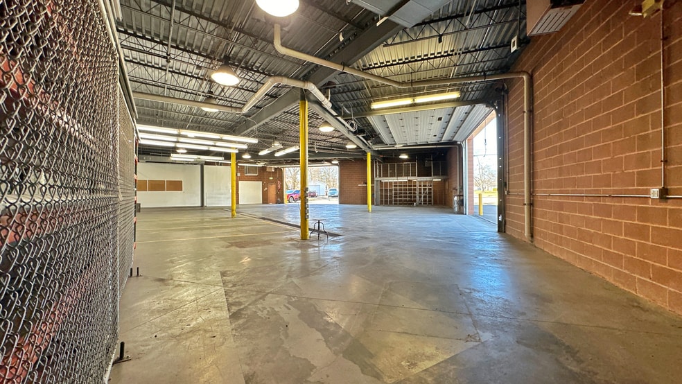 Pippin Rd, Cincinnati, OH for lease - Interior Photo - Image 3 of 12