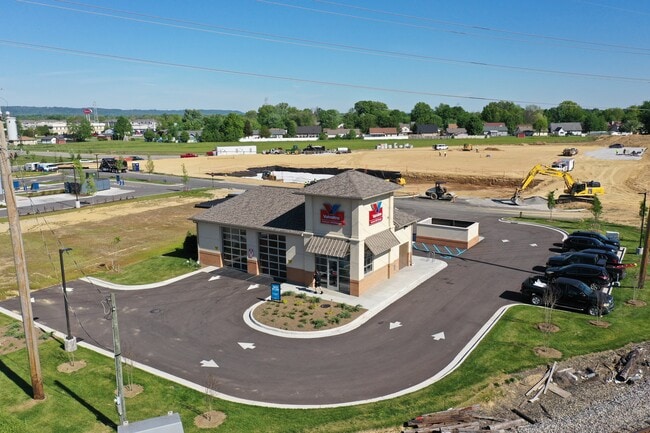 Plus de détails pour 1771 Veterans Pky, Jeffersonville, IN - Commerce de détail à vendre