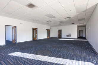 350 Salem Rd, Jeffersonville, IN à louer Hall d’entrée- Image 2 de 21