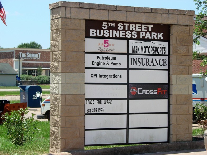 30417 5th St, Fulshear, TX à louer - Photo du bâtiment - Image 3 de 24