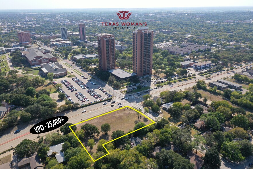 1804-1814 N Bell Ave, Denton, TX à vendre - Photo du bâtiment - Image 2 de 7