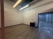 Clean Office Photo 5