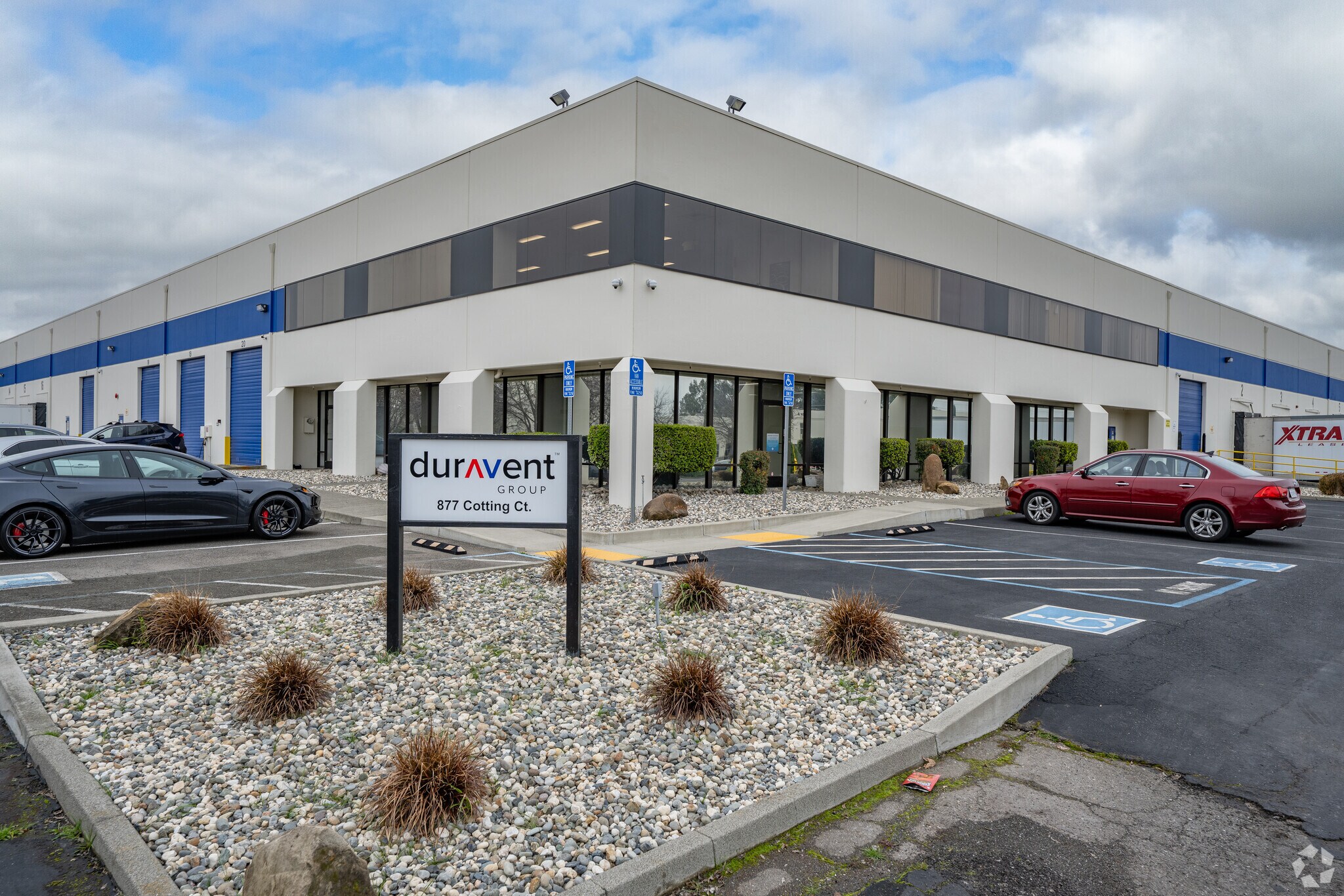 877 Cotting Ct, Vacaville, CA à vendre Photo principale- Image 1 de 4