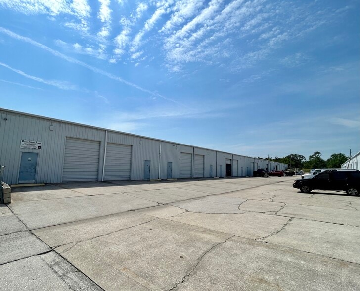 9339 Denton Ave, Hudson, FL for lease - Building Photo - Image 1 of 6
