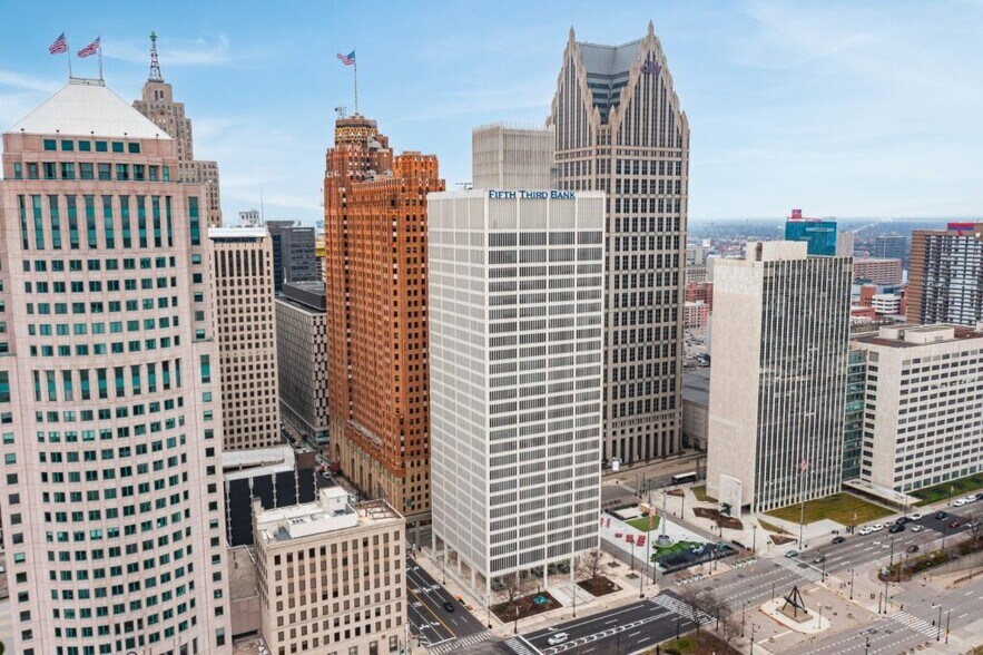 1 Woodward Ave, Detroit, MI à louer - Photo du bâtiment - Image 3 de 12