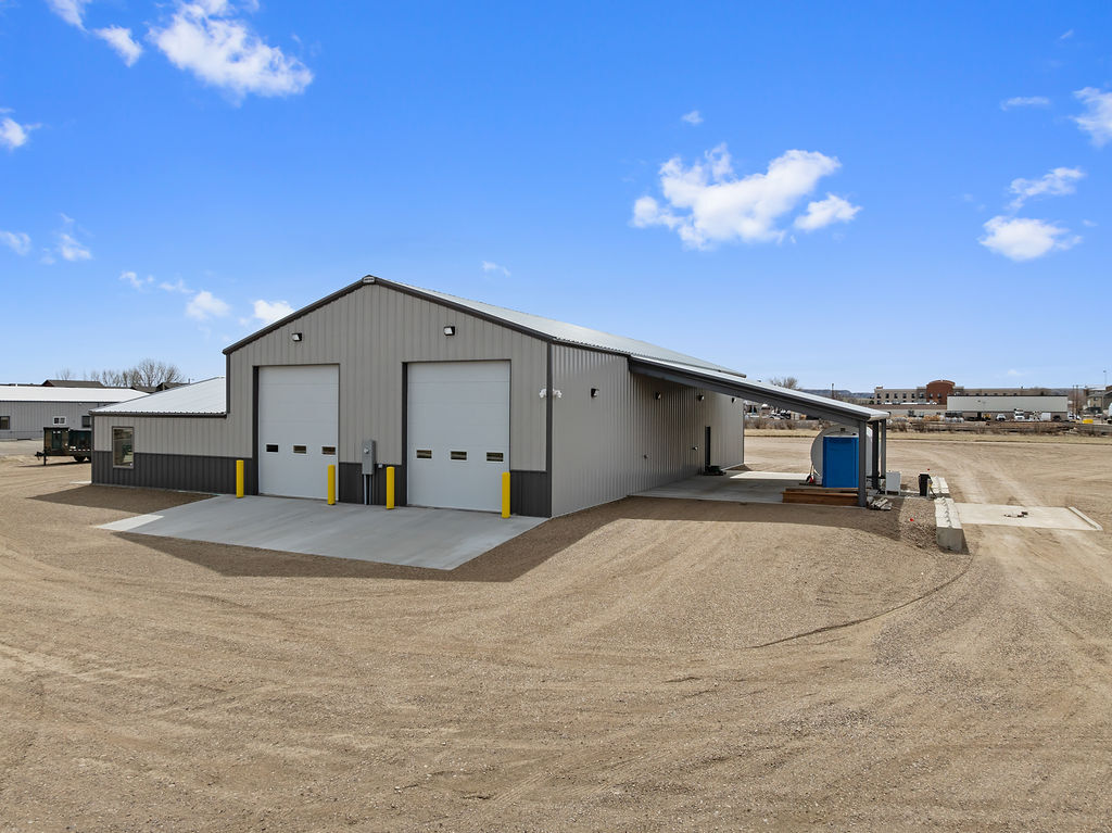 2051 2051 N Merrill Ave ave, Glendive, MT for lease Primary Photo- Image 1 of 8