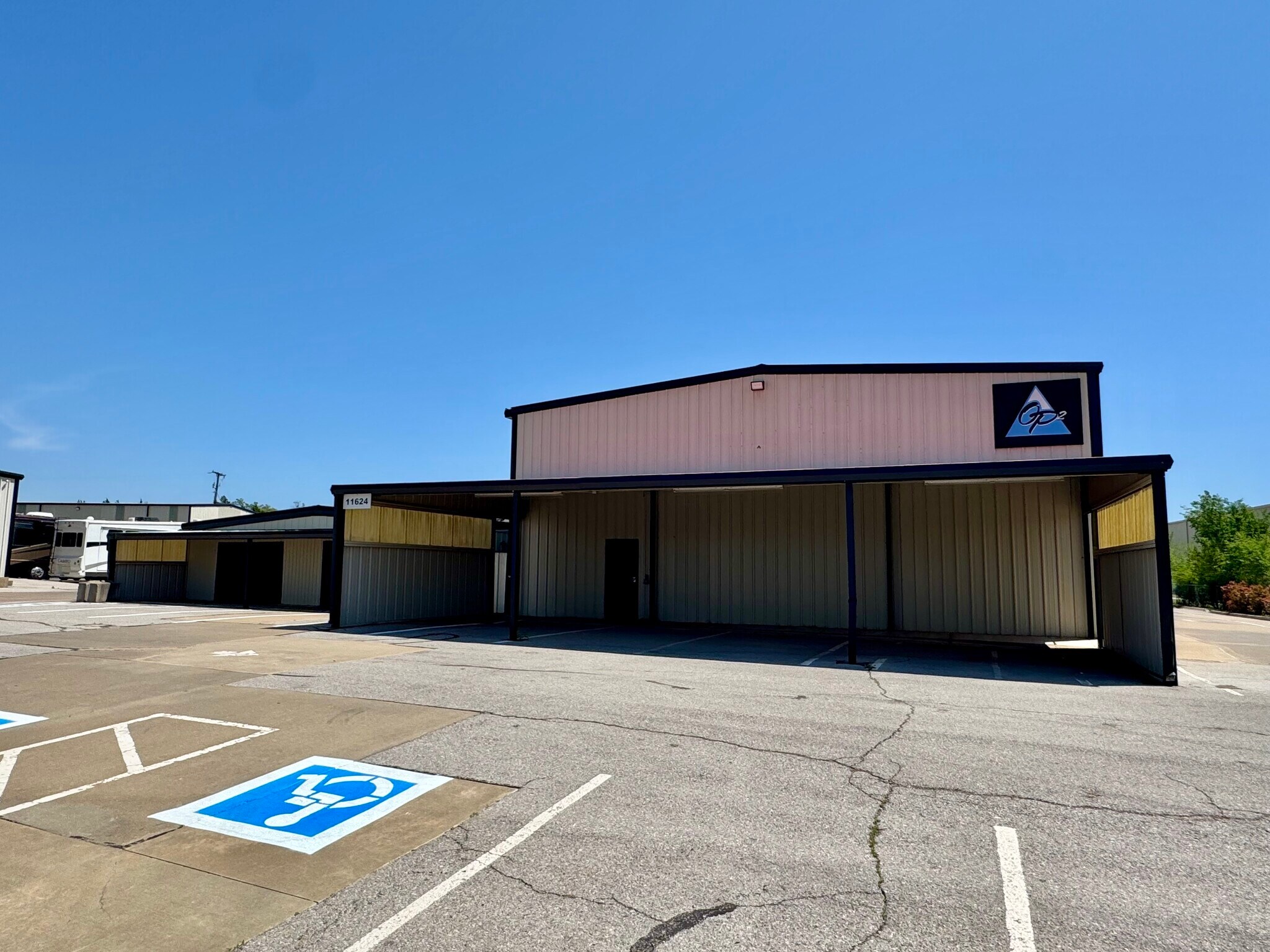 11624 N I-35 Service Rd, Oklahoma City, OK for sale Primary Photo- Image 1 of 5