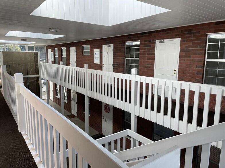 914 N San Francisco St, Flagstaff, AZ à louer - Photo du bâtiment - Image 2 de 5