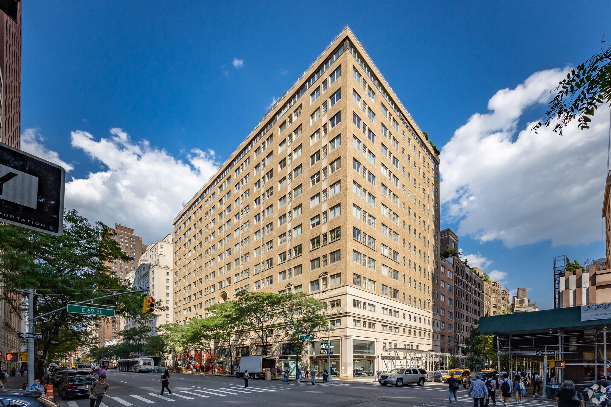 201 E 69th St, New York, NY for lease Primary Photo- Image 1 of 5