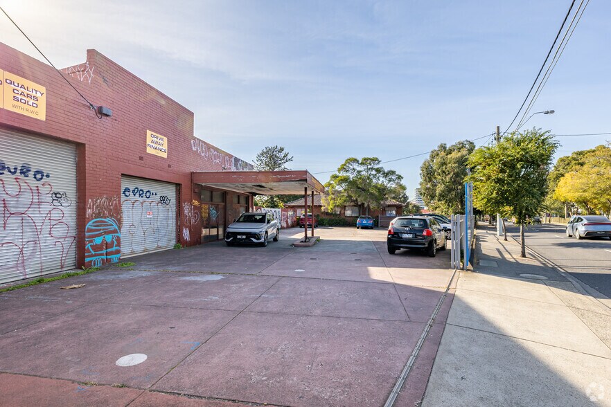 248 Ballarat Rd, Footscray à vendre - Photo du bâtiment - Image 3 de 8