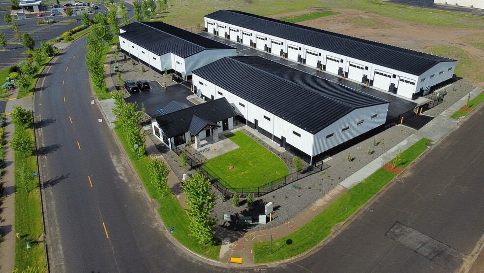 1551 S Deer Heights Rd, Spokane, WA for lease - Primary Photo - Image 1 of 13