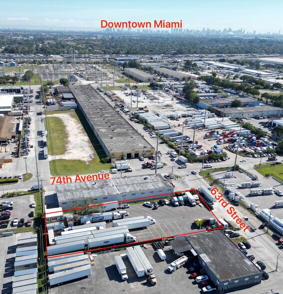 7415 NW 63 st, Miami, FL à louer - Photo du bâtiment - Image 3 de 5