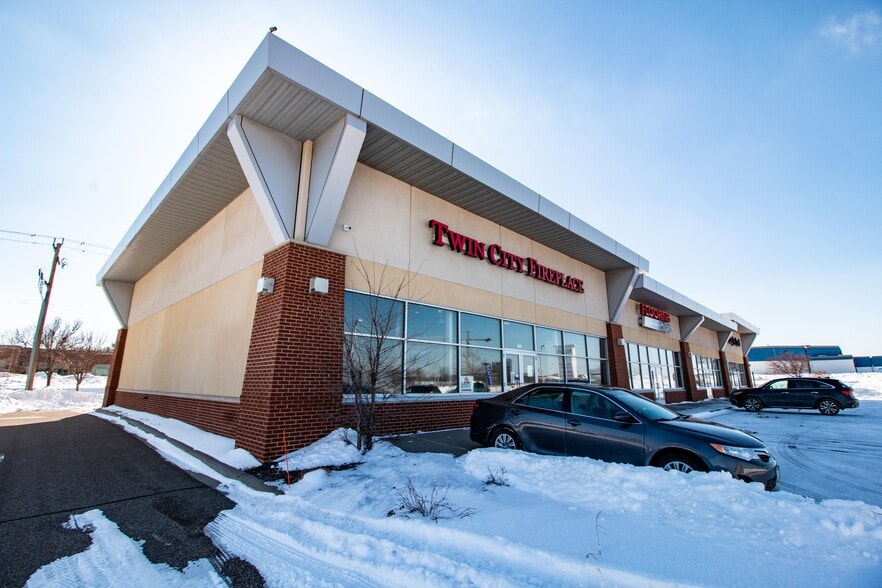 7828 Hudson Rd, Woodbury, MN for lease - Building Photo - Image 2 of 12